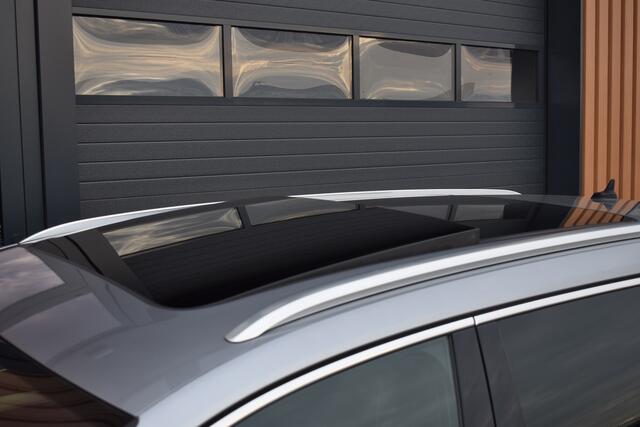 Volkswagen PASSAT 1.5 TSI 150pk DSG R-Line | Pano | Trekhaak | 360 camera