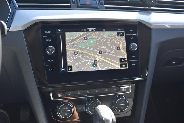 Volkswagen PASSAT Variant 1.5 TSI Comfort Business Navigatie | Trekhaak | Camera | Stoelverwarming | ACC | 12 mnd BOVAG garantie Whatsapp 06-53188999