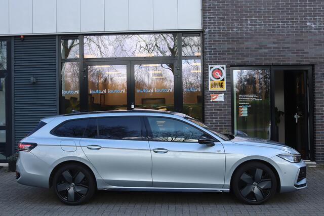 Volkswagen PASSAT Variant 1.5 eHybrid 272PK R-Line Edition Black Style Leder/Pano/IQ.Light/360/Head-up/HK/Navi Max/ACC/19"/Trekhaak wegkl.