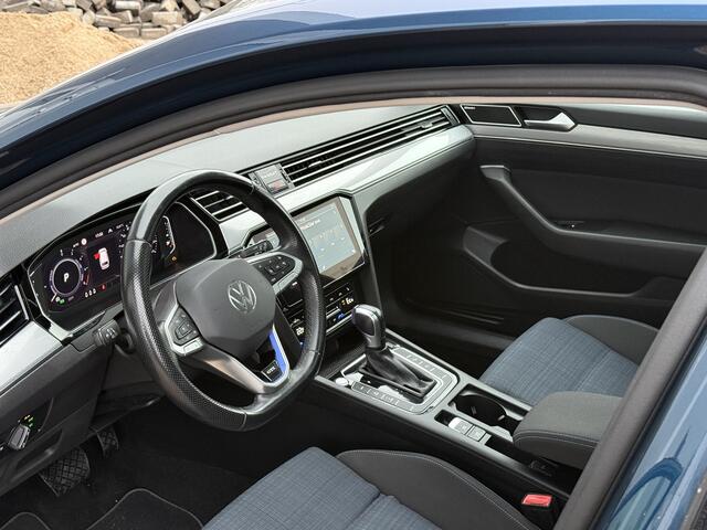 Volkswagen PASSAT Variant 1.4 TSI PHEV GTE Business | Trekhaak | Pano | Keyless | Camera