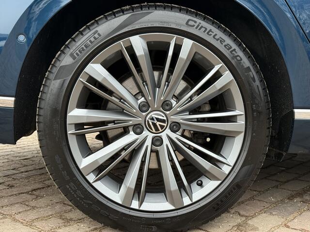 Volkswagen PASSAT Variant 1.4 TSI PHEV GTE Business | Trekhaak | Pano | Keyless | Camera