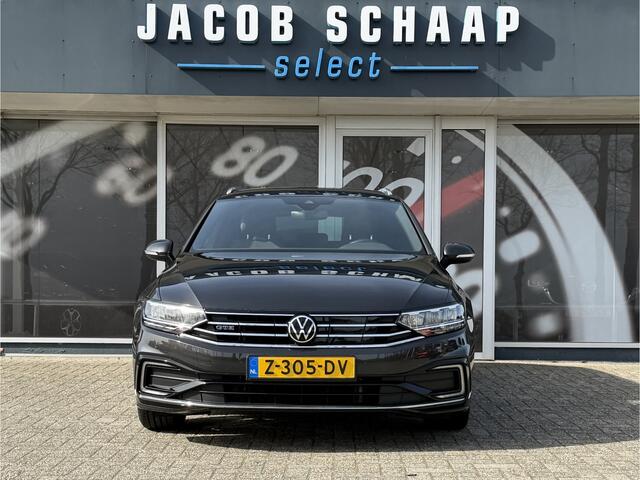 Volkswagen PASSAT Variant 1.4 TSI PHEV GTE / Trekhaak (1.600 KG) / Keyless / Carplay / Sensoren V+A / camera /