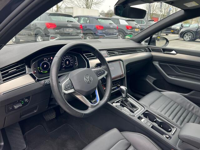Volkswagen PASSAT Variant 1.4 TSI PHEV GTE Business pano, leer, trekhaak, virtual cockpit