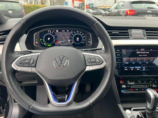Volkswagen PASSAT Variant 1.4 TSI PHEV GTE Business pano, leer, trekhaak, virtual cockpit