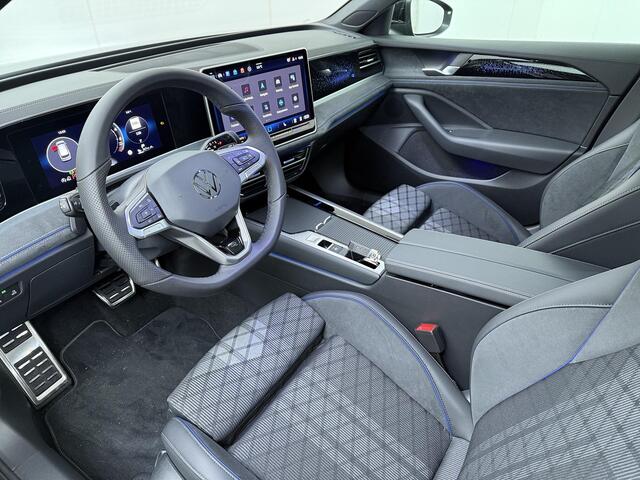 Volkswagen PASSAT Variant R-Line Edition 1.5 eHybrid 150 kW / 204 PK DSG | Trekhaak wegklapbare kogel | Stoelverwarming voor & achter | Voorruitverwarming |