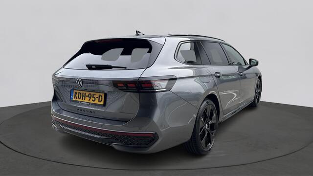 Volkswagen PASSAT Variant 1.5 eHybrid R-Line Edition 200kw / 272 PK / Trekhaak Demonstratiemodel