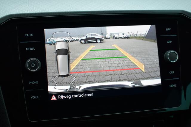 Volkswagen PASSAT Variant 1.4 TSi PHEV GTE Business LED | Carplay | Full Map Navi | Sportstoelen | Adap. Cruise | Dealer Onderhouden!!