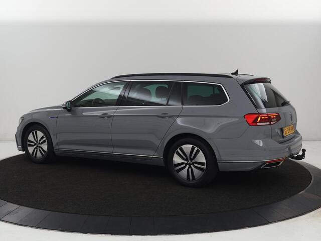 Volkswagen PASSAT 1.4 TSI PHEV GTE Business | Adaptive Cruise | Stoelverwarming | Trekhaak | Carplay | Massage | Camera