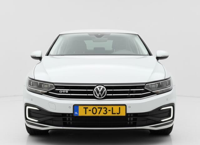 Volkswagen PASSAT Variant 218PK DSG HYBRID GTE BUSINESS TREKHAAK/CAMERA/NAVI/VIRTUAL