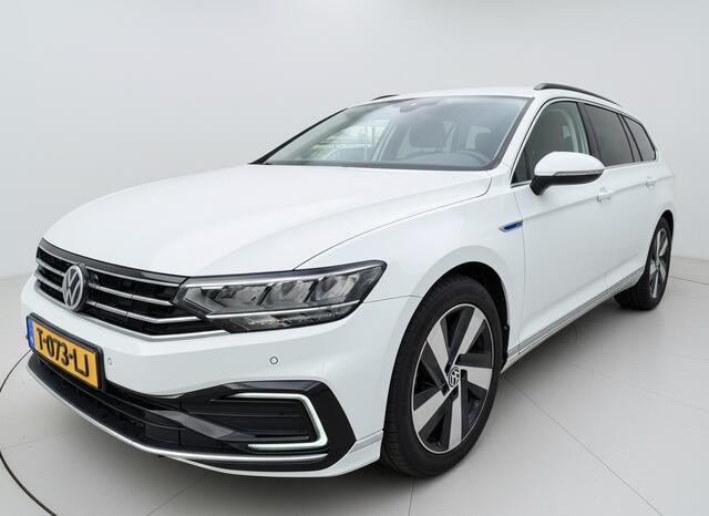 Volkswagen PASSAT Variant 218PK DSG HYBRID GTE BUSINESS TREKHAAK/CAMERA/NAVI/VIRTUAL
