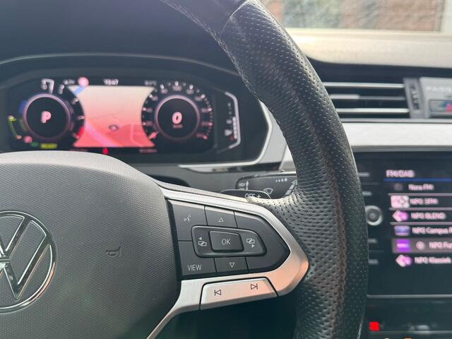 Volkswagen PASSAT Variant 218PK DSG HYBRID GTE BUSINESS TREKHAAK/CAMERA/NAVI/VIRTUAL