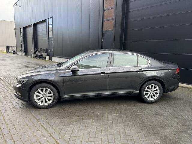 Volkswagen PASSAT 1.4 TSI Originele Nederlandse auto, Comfortline Comfort stoelen, ACC, Navigatie Pro, Lmv