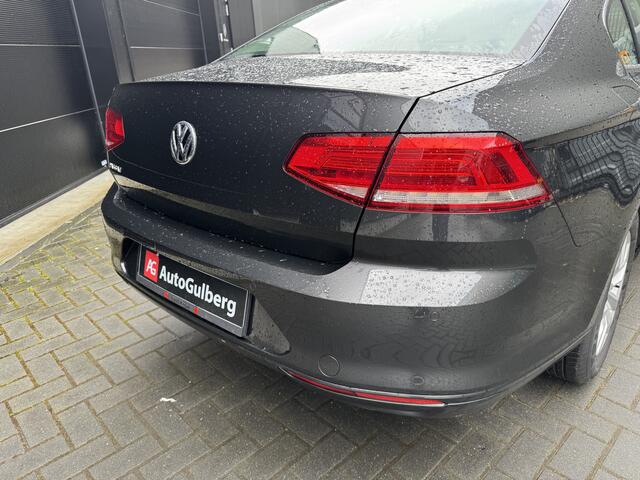 Volkswagen PASSAT 1.4 TSI Originele Nederlandse auto, Comfortline Comfort stoelen, ACC, Navigatie Pro, Lmv
