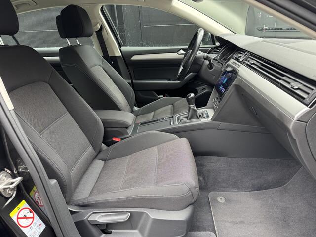 Volkswagen PASSAT 1.4 TSI Originele Nederlandse auto, Comfortline Comfort stoelen, ACC, Navigatie Pro, Lmv