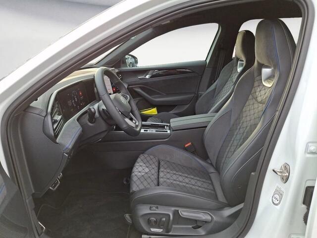 Volkswagen PASSAT Variant 2.0 TDI R-Line 150 PK Automaat ACC Trekhaak LED Massage 360 Camera Stuurverwarming Stoelverwarming