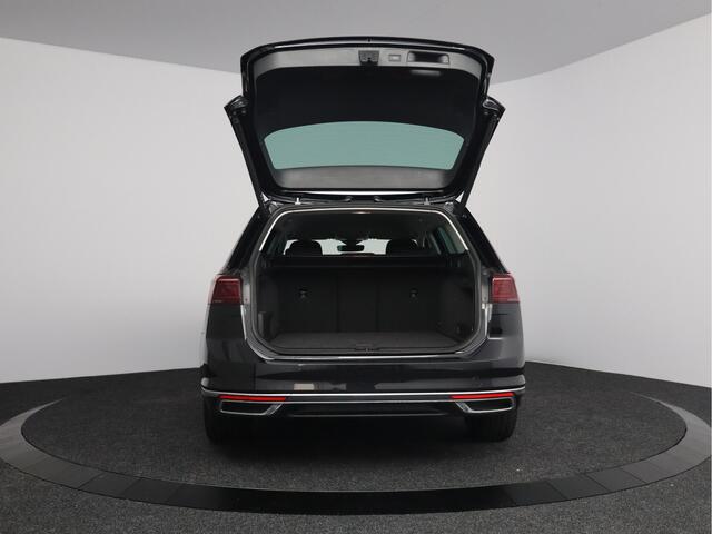 Volkswagen PASSAT Variant 1.4 TSI PHEV GTE Business Navigatie | Stoelverwarming | Apatieve Cruise Control