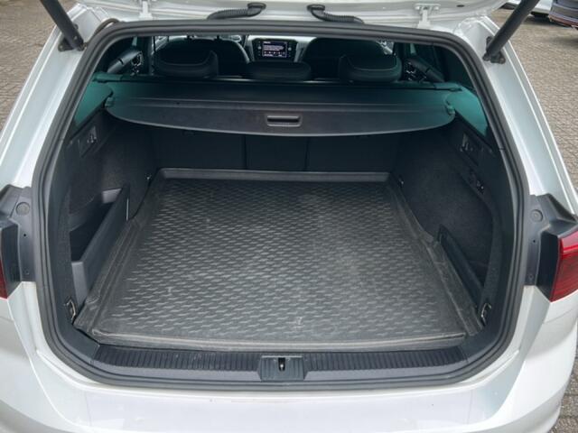 Volkswagen PASSAT 1.4 TSI GTE TREKHAAK/CAMERA/ELEK-KLEP/ACC/STANDKACHEL/STOELVERW/NAVI/CARPLAY