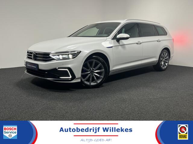 Volkswagen PASSAT 1.4 TSI PHEV GTE Business | NAVI | TREKHAAK | KEYLESS | ACC |