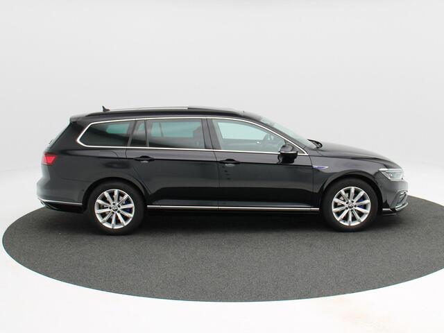Volkswagen PASSAT 1.4 TSi 218 Pk PHEV GTE Business | Panoramadak | Camera | Adaptive Cruise | Stoelverwarming | Navigatie | CarPlay | 17 Inch | 73.094 Km !!