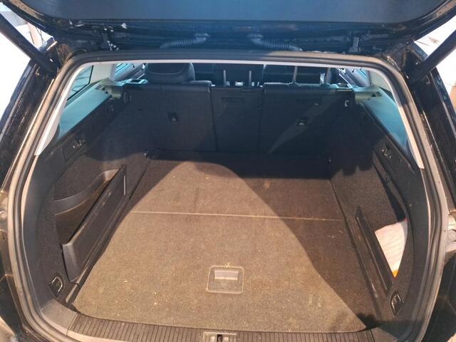 Volkswagen PASSAT Variant GTE 1.4 TSI eHybrid 218pk PHEV Business + / Trekhaak / iQ Light / 360 Camera / Wordt Verwacht