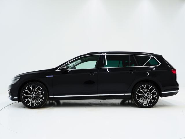 Volkswagen PASSAT Variant 1.4 TSI PHEV GTE | Panoramadak | Massage | Camera | Virtual | Keyless | Adaptive Cruise | Carplay