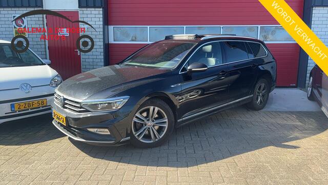 Volkswagen PASSAT Variant 1.5 TSI Elegance Business R R-LINE / FACELIFT / PANORAMADAK / FULL LED / TREKHAAK / CAMERA / CARPLAY / DAB+ / STOELVERW / NL-AUTO