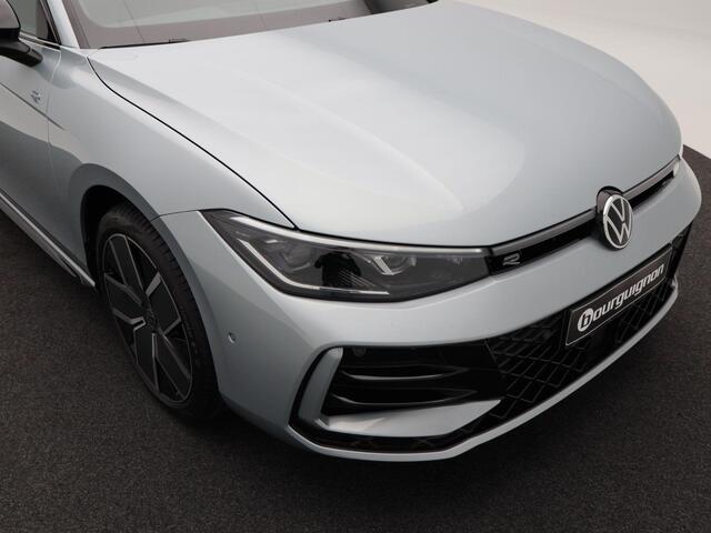 Volkswagen PASSAT R-Line Edition 1.5 eHybrid 204 PK | Trekhaak | Panoramadak | Black Style | Elektrisch verstelbare stoelen |