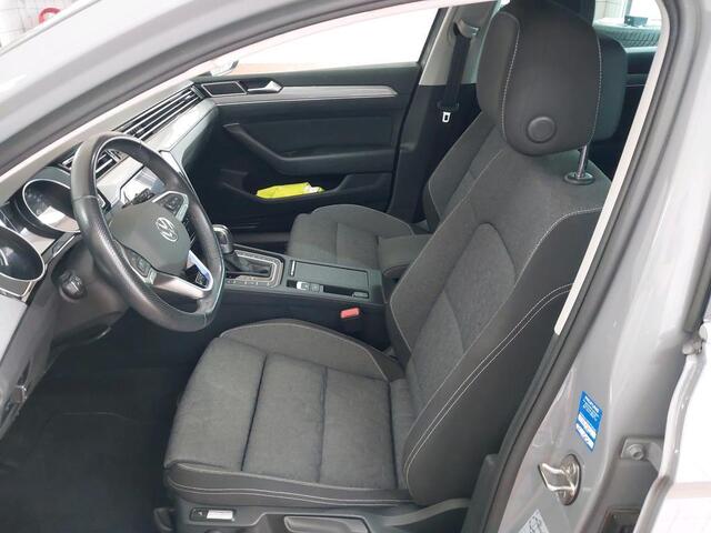 Volkswagen PASSAT Variant GTE 1.4 TSI PHEV 218PK | Achteruitrijcamera | Adaptive Cruise | Getint Glas | Massage | Carplay/Android | Moonstone Grey |