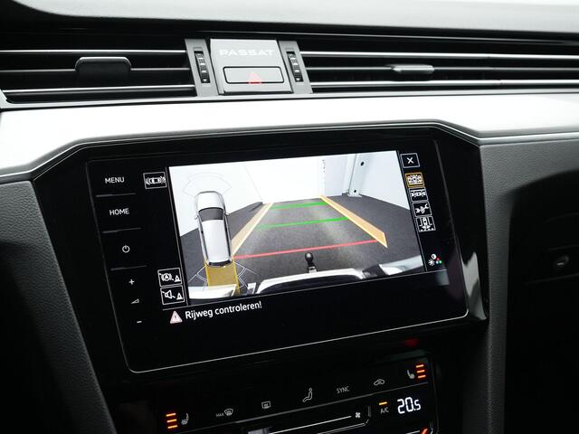 Volkswagen PASSAT Variant 1.4 TSI 218 pk PHEV GTE | Panoramadak | Trekhaak | IQ Light | Leder/alcantara | Achteruitrijcamera | Navigatie