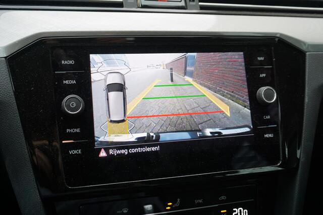 Volkswagen PASSAT Variant 1.5 TSI Business/Dealeronderhouden/ERGO stoelen/ Camera