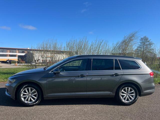 Volkswagen PASSAT Variant 1.4 TSI ACT Highline Business R