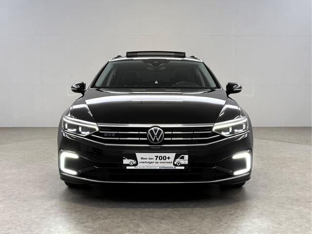 Volkswagen PASSAT 1.4 TSI PHEV GTE | Pano | Camera | Carplay | Adap. Cruise | Massagestoel | LED | Keyless