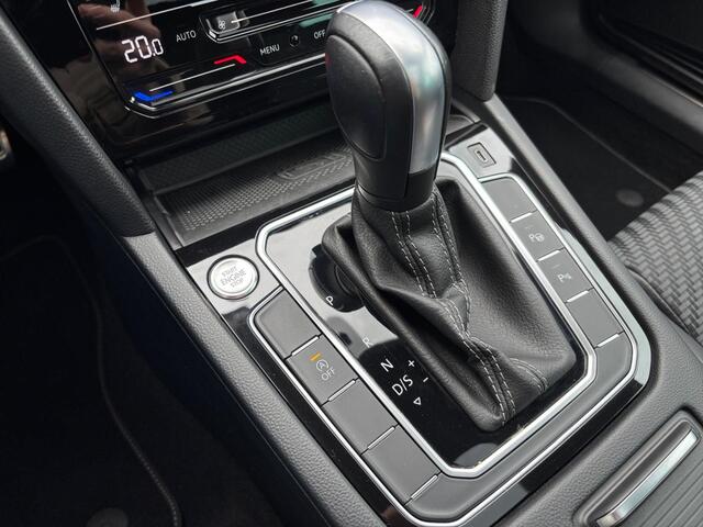 Volkswagen PASSAT Variant 1.5 TSI DSG7 2x R-Line Bns + ? Pano ? Matrix LED ? Camera