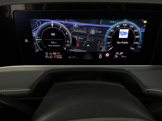 Volkswagen PASSAT Variant Elegance Business 1.5 eHybrid 150 kW / 204 pk Vari