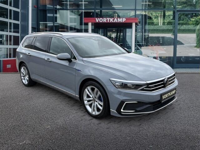 Volkswagen PASSAT 1.4 TSI GTE TREKHAAK/CAMERA/ACC/IQ-LIGHTS/DIG-DASH/STOEL+STUURVERW