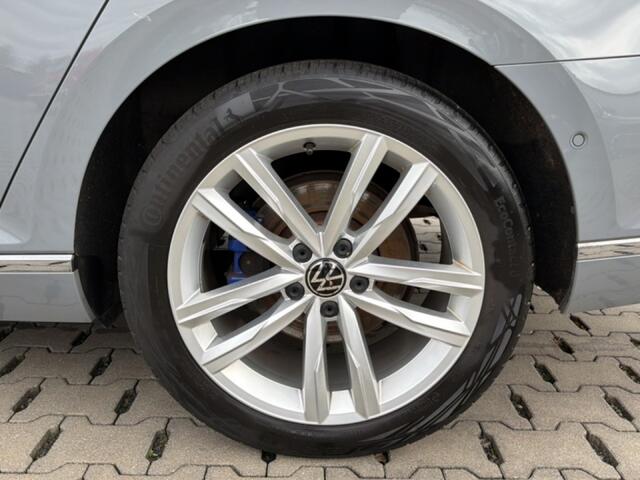 Volkswagen PASSAT 1.4 TSI GTE TREKHAAK/CAMERA/ACC/IQ-LIGHTS/DIG-DASH/STOEL+STUURVERW