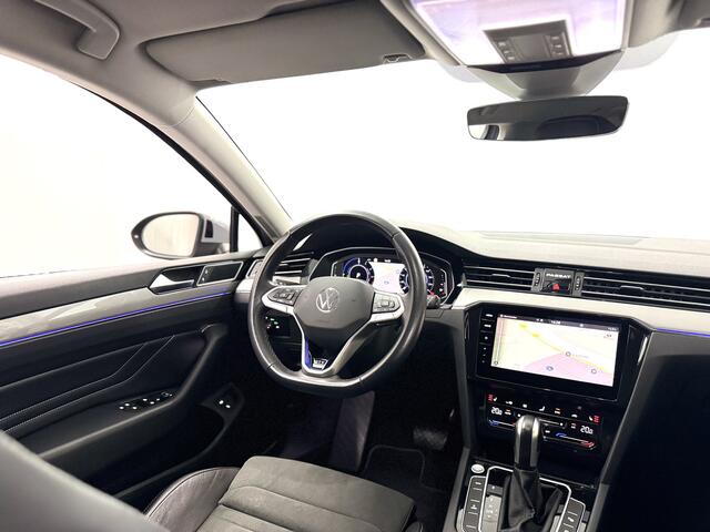 Volkswagen PASSAT Variant 1.4 TSI PHEV GTE / 360 / Winter / Trekhaak / NaviPro