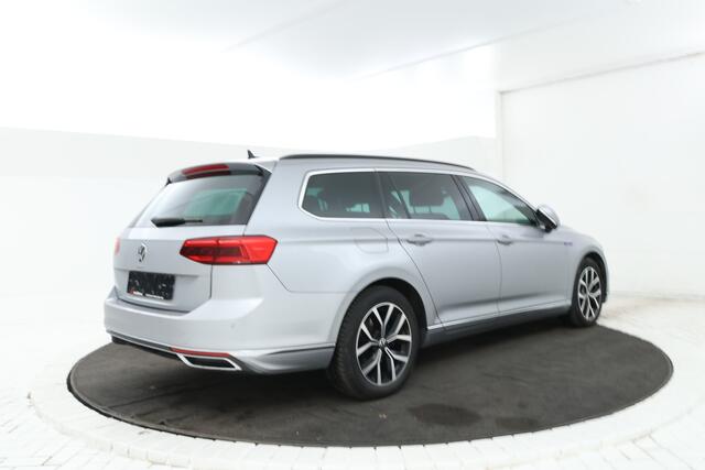 Volkswagen PASSAT Variant 1.4 TSI PHEV GTE Business Panorama, Digital Dash,