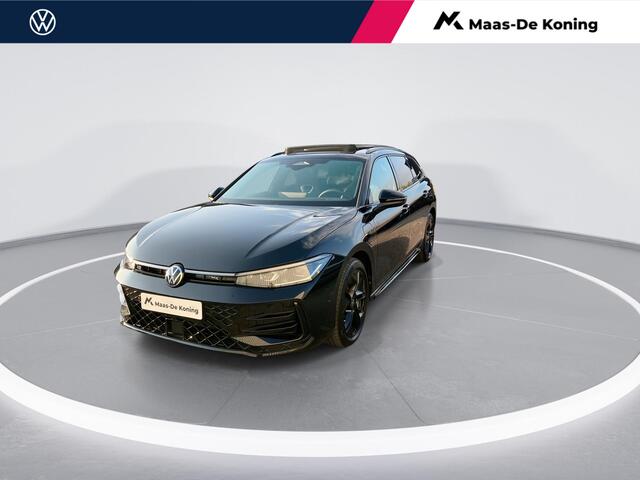 Volkswagen PASSAT Variant 1.5eHybrid 200kW/272PK R-Line Black Style DSG · Panoramadak · Trekhaak · Harman/Kardon sound · Camera · Garantie t/m 03-07-2030 of 100000km