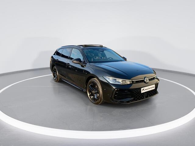 Volkswagen PASSAT Variant 1.5eHybrid 200kW/272PK R-Line Black Style DSG · Panoramadak · Trekhaak · Harman/Kardon sound · Camera · Garantie t/m 03-07-2030 of 100000km
