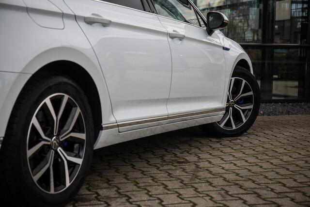 Volkswagen PASSAT Variant 1.4 TSI PHEV GTE Business , SoH 94%, Adaptive cruise, Trekhaak, Carplay, Camera,