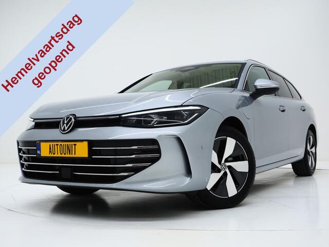 Volkswagen PASSAT Variant 1.5 eHybrid Elegance | Panoramadak | Leder | Trekhaak | HUD | Massage | 360 | Sfeerlicht | Keyless | Carplay