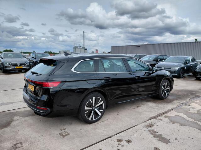 Volkswagen PASSAT Variant 1.5 eTSI Business | Assistance Pakket | Comfortpakket | Trekhaak |