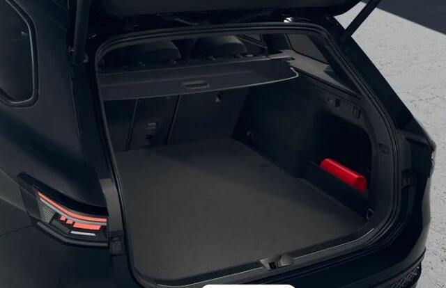 Volkswagen PASSAT Variant 1.5 eHybrid R-Line Business