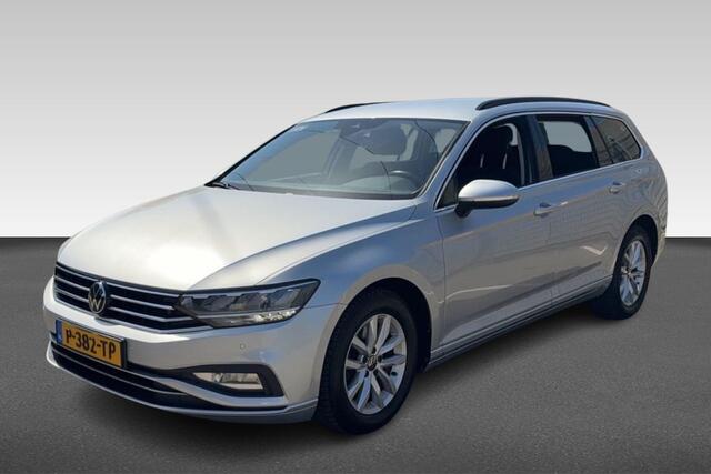 Volkswagen PASSAT Variant 1.5 TSI Business | Camera | Trekhaak | Carplay