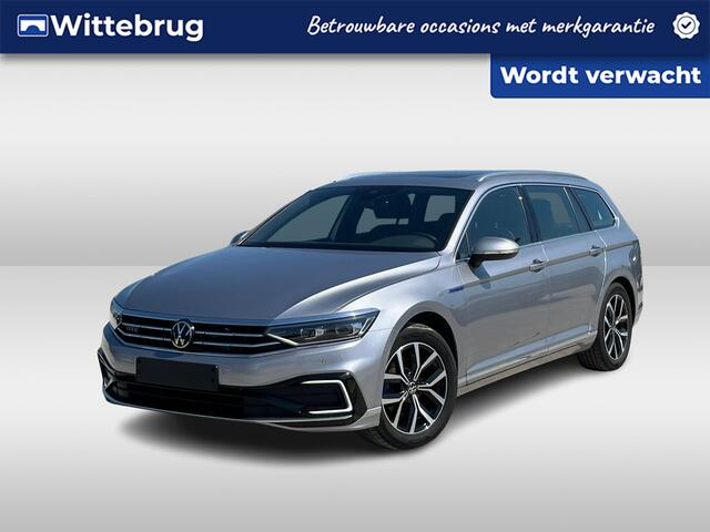 Volkswagen PASSAT Variant 1.4 TSI PHEV 218PK DSG GTE Business / Panoramadak / Matrix Led / Digital Cockpit Pro / 18'' LMV / VW