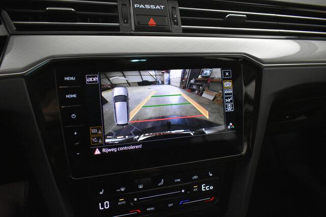 Volkswagen PASSAT 1.4 TSI PHEV GTE SOH 100% Virtual Disc pro Navi el Trekhaak Camera Business