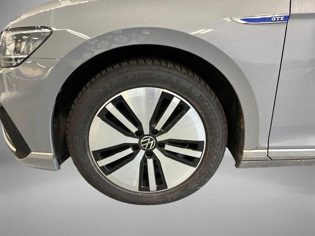 Volkswagen PASSAT Variant 1.4 TSI 218pk DSG PHEV GTE Business · Camera · Apple/Android Car Play · Navigatie · P-Sensoren · Stoelverwarming · 17'' Inch ·