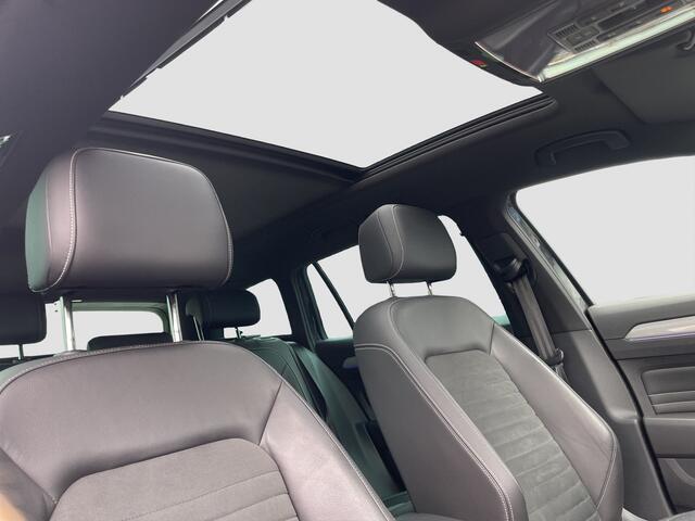 Volkswagen PASSAT Variant 1.4 TSI PHEV GTE Business Pano/schuif | Stoelverw. | Adap.