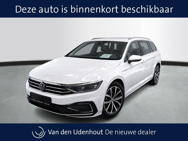 Volkswagen PASSAT Variant GTE 1.4 TSI eHybrid 218pk PHEV Business / Panoramadak / iQ Light / Massage / Travel Assist